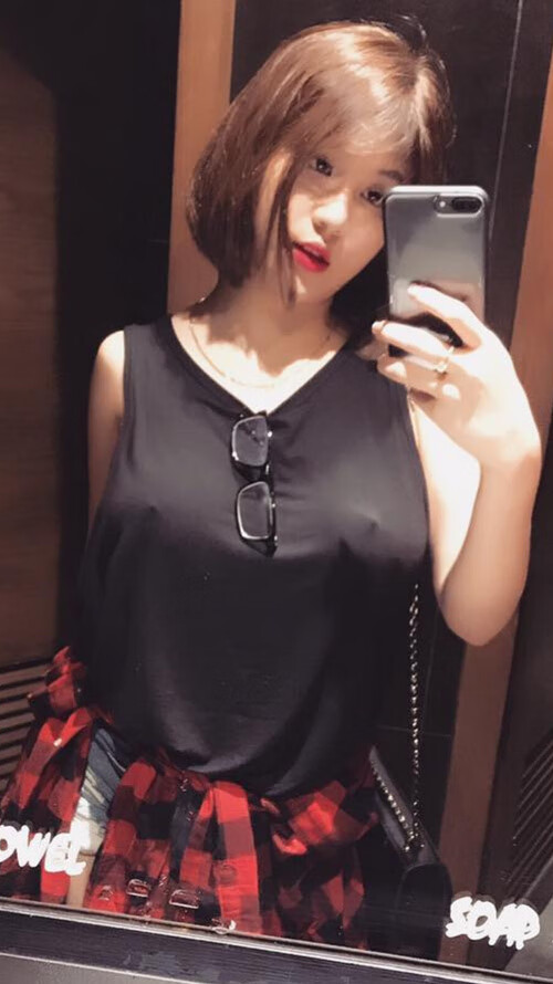 九游（jiuyou.com）游戏-世界杯天王争霸：个人秀与战术融合的巅峰对决，世界杯过人王